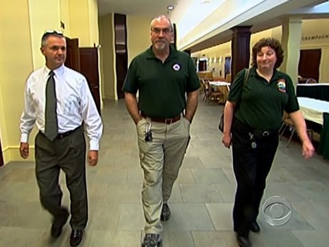 CBS Evening News - Air Force mortuary whistleblowers tell story