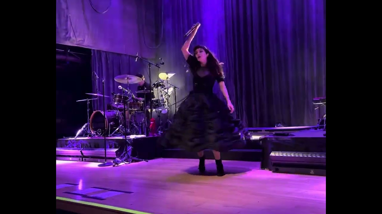 Lauren Mayberry “Sunday Best,” San Diego, 28th of January 2025.