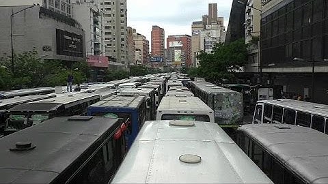 Venezuela : Maduro gana tiempo para evitar la revocación