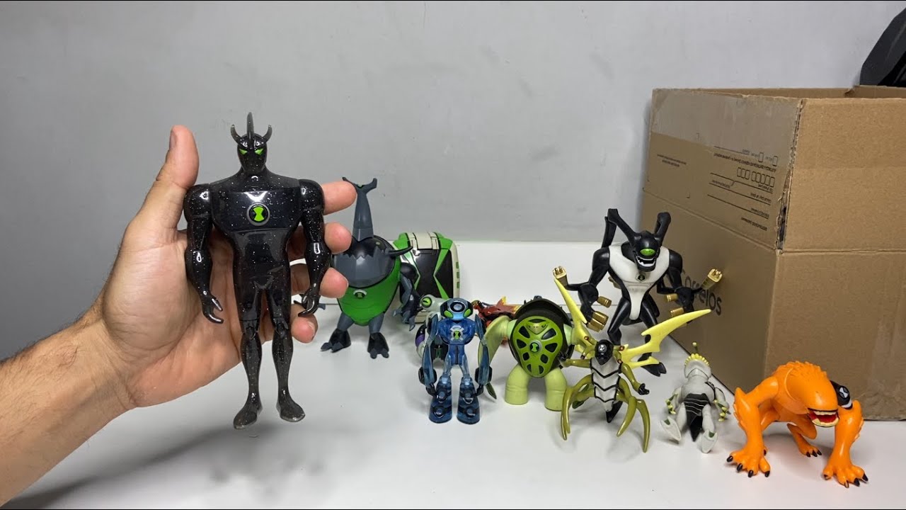 MAIS UM UNBOXING DE BONECOS DO BEN 10 NÉ SEGREDO KKKK