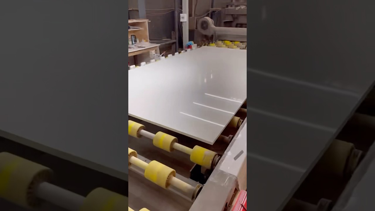 Pure white quartz stone countertops—where style meets function. 