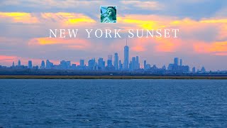 Featurette New York City Skyline Sunset