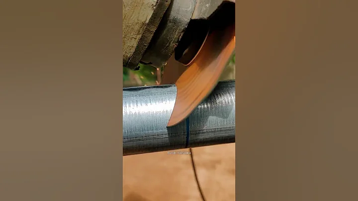 how welders work with thin pipes #welding #welder #metalwork #fabrication #cutting pipe