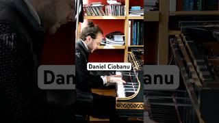 Daniel Ciobanu
Fantastic to welcome acclaimed pianist and Keyboard graduate, Daniel Ciobanu back to the RCS ahead of his performance at the RCS Piano festival #RCSAlumni 🎹 Daniel Ciobanu