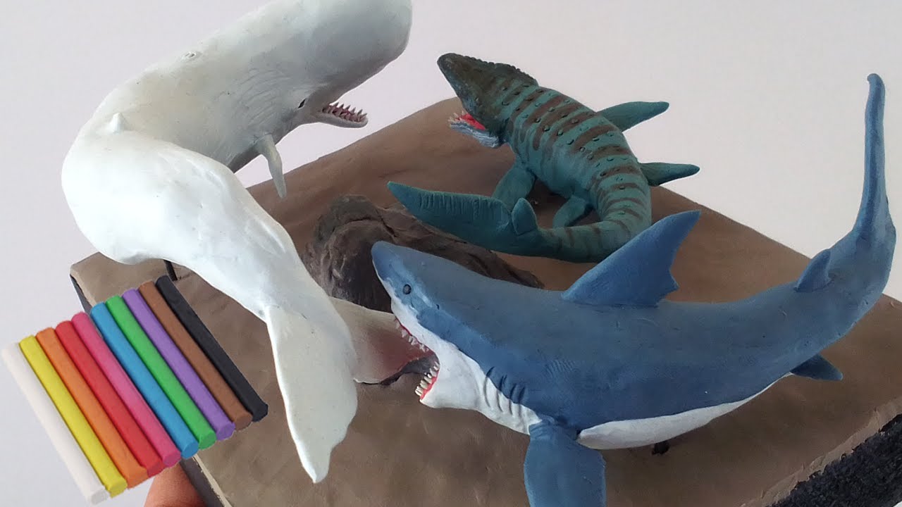 Мегалодон и мозазавр против Моби Дика с глиной/пластикой.