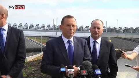 (EX) Prime Minister Tony Abbott called a "wanker"