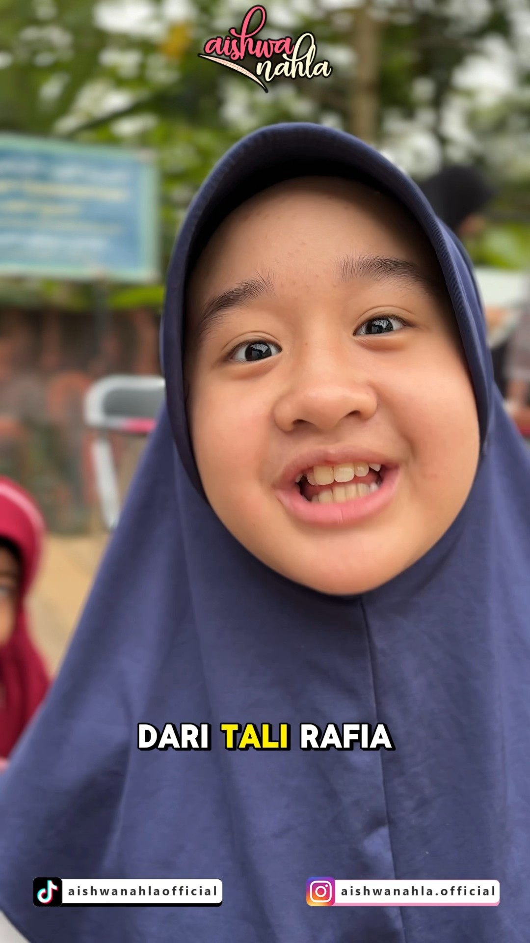 NONTON LOMBA PAWAI DI PESANTREN, ADK AYESHA BAPER ! #3nahla #kocak #aishwanahlasholawat