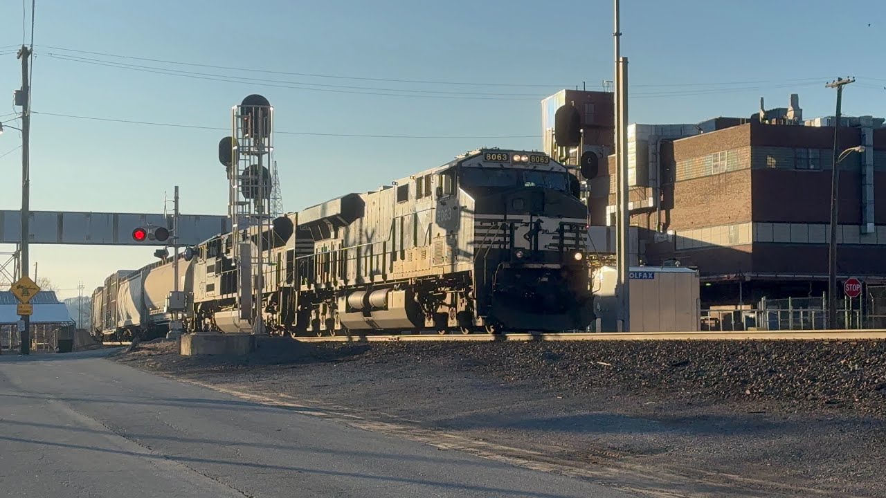 NS 8063 leads NS 12G with a CP motor as the rear DPU! 