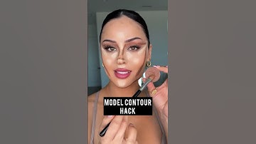 Model Contour Hack l Christen Dominique