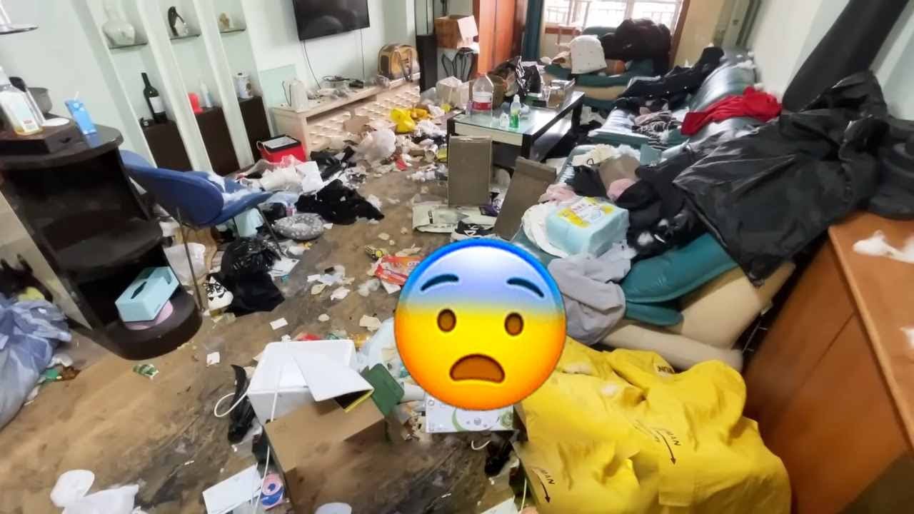 😱Raising Pets In A Rental House Turns The House Into A Garbage Dump #Hoarding