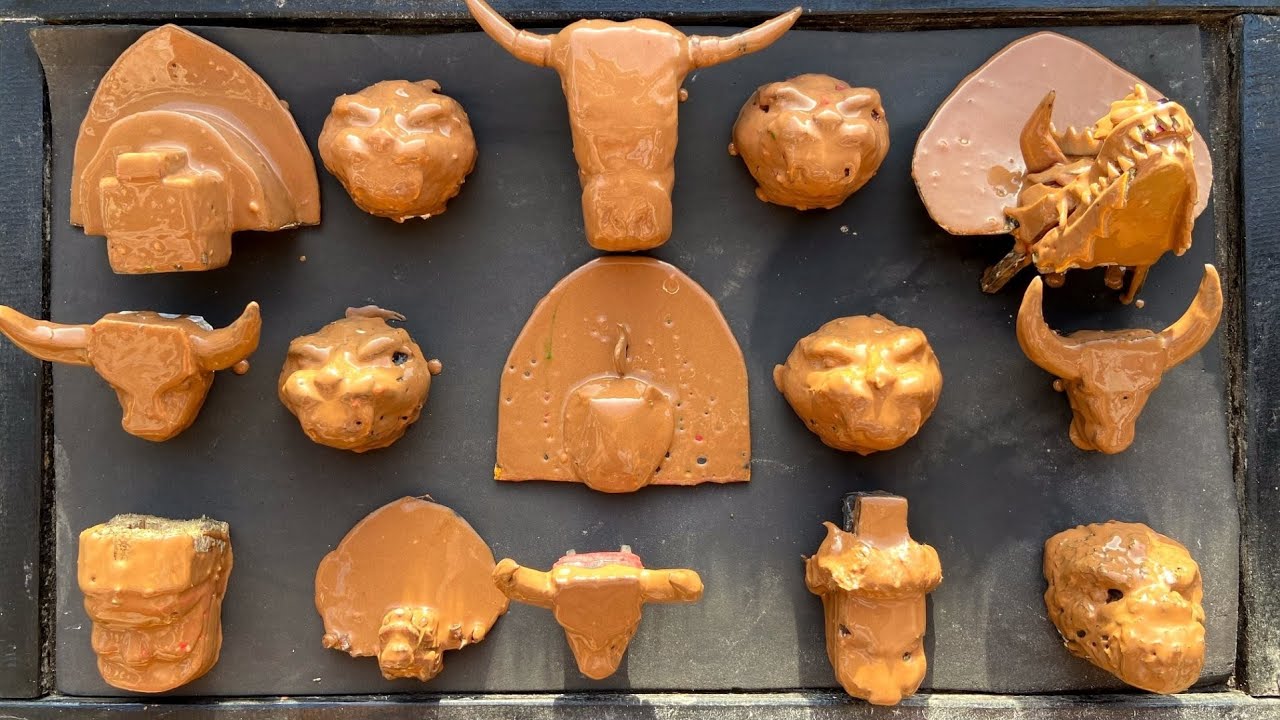 MEMBERSIHKAN BARONGAN DAN BANTENGAN BERLUMPUR ,barongan demak ,barongan telon,barongan reog