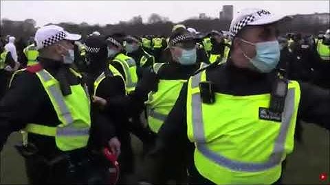 Eskalation in London. Massiver Polizeieinsatz. Demonstration gegen Coronamaßnahmen in England.