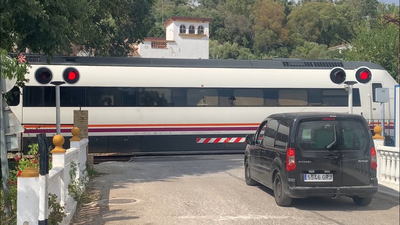 Paso A Nível | Level Crossing | Gaucín, Spain 🇪🇸.