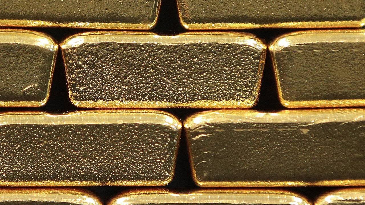 Gold Turns Week Around After Coming Close to 6-Year Low; Up 2% on Friday