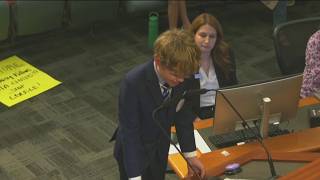 11-year-old Virginia boy earns standing ovation after data center speech