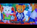 Daniel Tiger S Neighborhood Working Together On Snowflake Day Reupload 