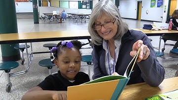 Volunteers Read with Kids 📚