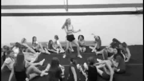 Harlem Shake cheer style
