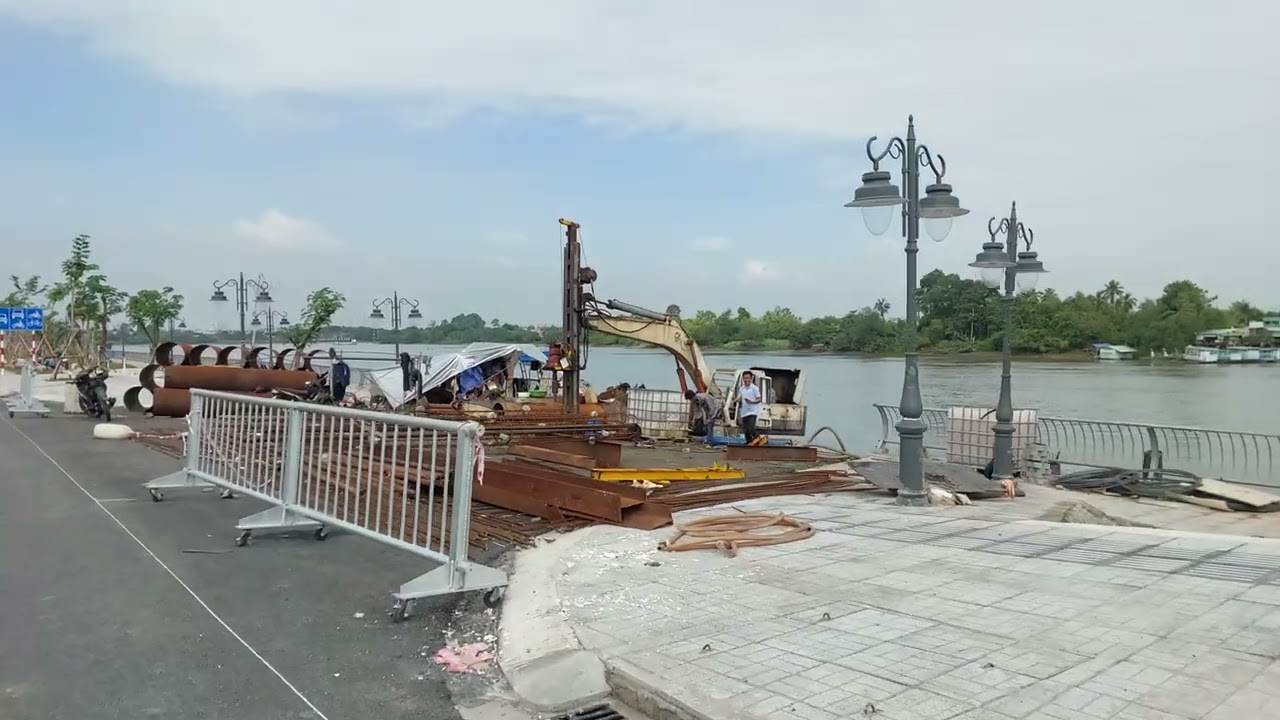 Bờ kè  lớn nhất  và đẹp  nhất  của  phường  Trấn Biên TP Biên Hòa  xuân  Bính Ngọ 2926