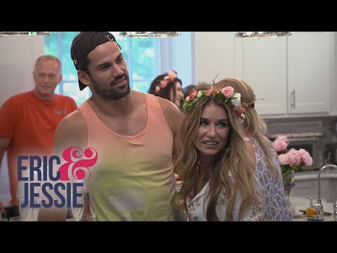 Does Eric Decker Miss Rubbing His Pregnant Wife's Belly? | Eric & Jessie | E!