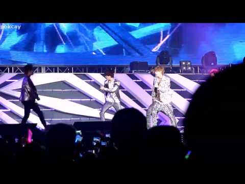 [HD FANCAM] EXO - Mama (SMTOWN World Tour III Jakarta 2012)