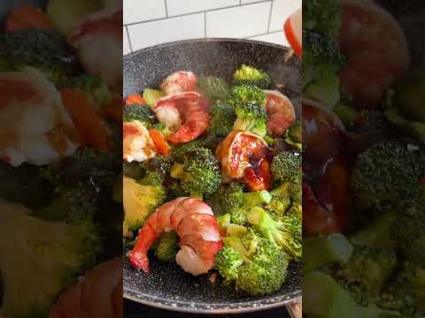 Stir-fried broccoli with