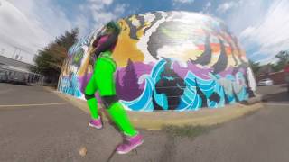 BukkitBrown BeastBoy dances to Gee - Girls' Generation