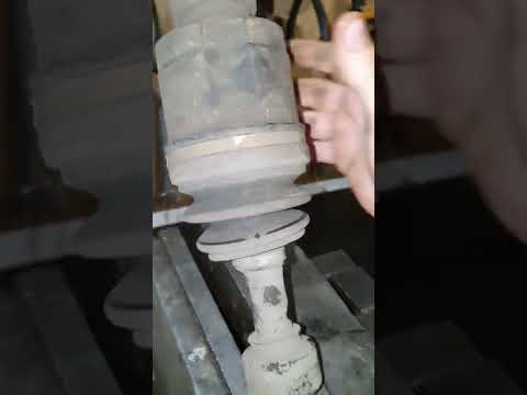 Вибрация при разгоне автомобиля? одна из причин.  #shorts #авто #автосервис #Вибрация #павелкрасиков