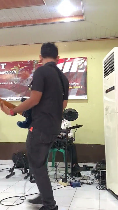 Lupa Lupa Ingat Kuburan Band (THE KUBS BAND)