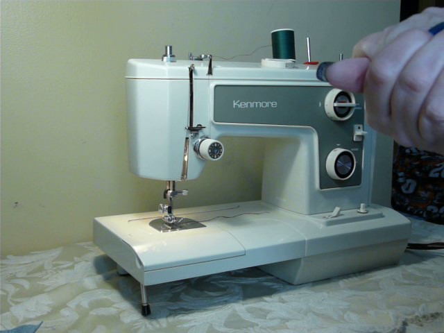 White Sewing Machine Model 671-891 Vintage Sewing Supplies Working