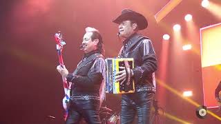 Los Tigres del Norte - Pacas de a kilo | La lotería Tour ( Arena Monterrey, México )