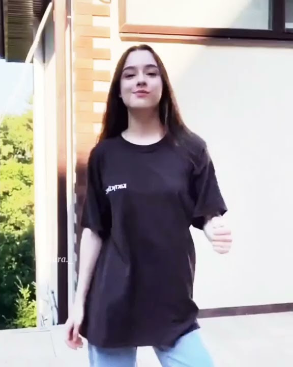 Dasha Taran Cuteness