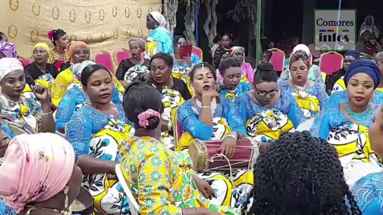 Tari : Mariage de Monsieur Mouhamadi Said Ali et Mme Zaounaki Soidikou à Bambao Mtsanga