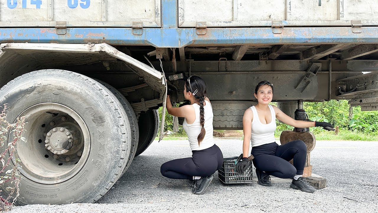 Talented 18-Year-Old Girl Restores Heavy-Duty Truck Leaf Spring