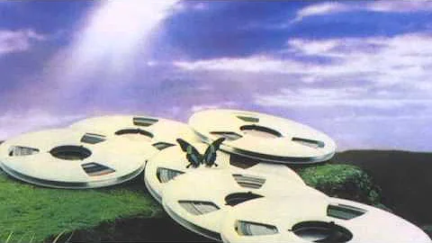Barclay James Harvest: Child of the Universe (from...