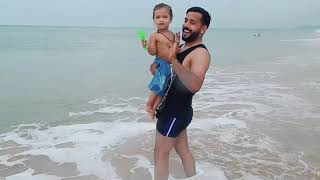 Пляж Кандолим . Декабрь 2019 Г. Indian Family