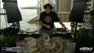 DJ JES LIVE @ Critically Massive