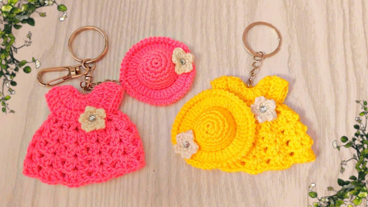 Crochet Mini Dress Keychain | Easy & Cute DIY Gift Idea | Perfect Gift Idea