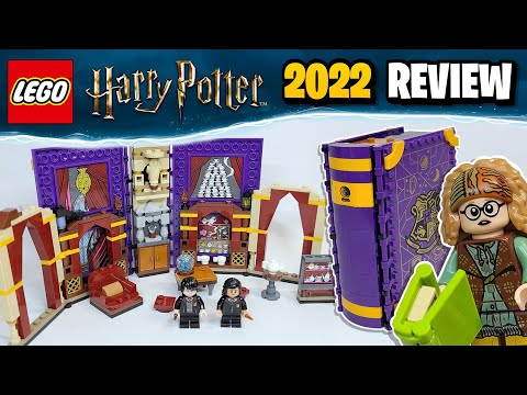 Combining the 2021 LEGO Harry Potter Hogwarts Moments Classrooms / Books 