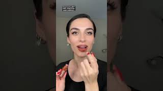 #fentybeauty #rihanna #glossbomb #lipgloss #musthavemakeup #makeuphacks #viralmakeup