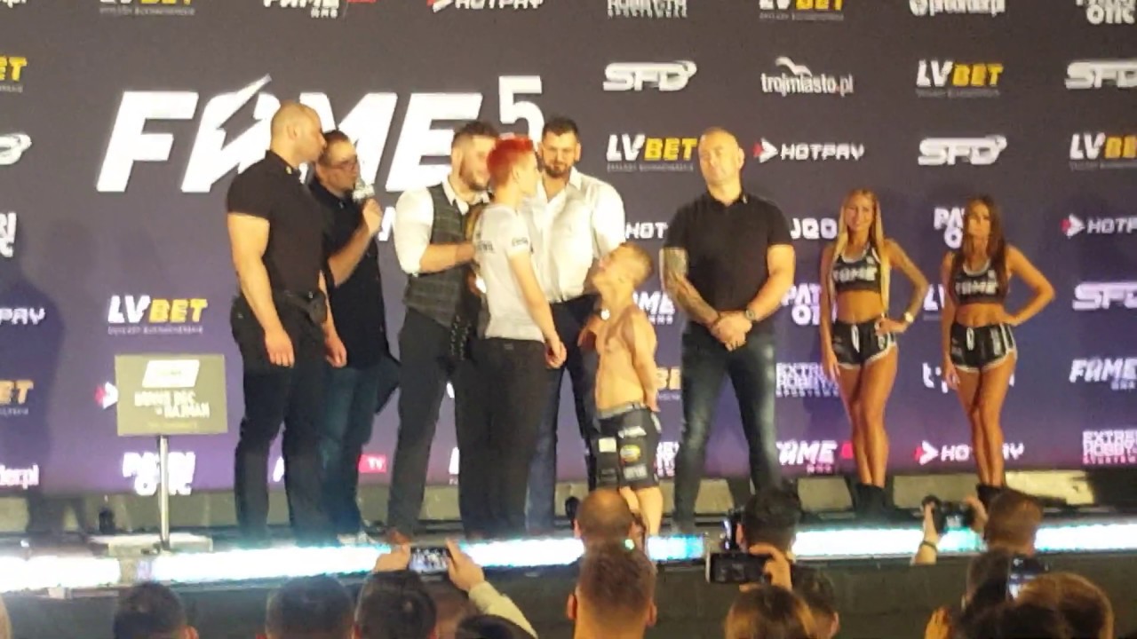 Kto Wygrał Fame Mma 5 Kruszwil Vs Mini Majk Fame MMA 5: Mini Mike vs Lord Kruszwil - YouTube