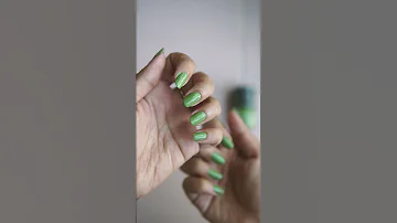 five green nail polishes that I love 💅🏽💚