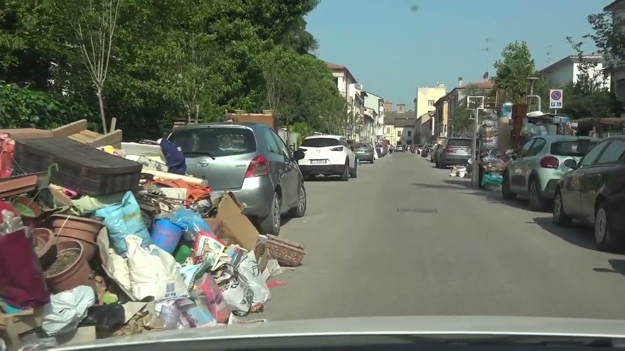 Alluvione a Lugo - N° 5 - caos