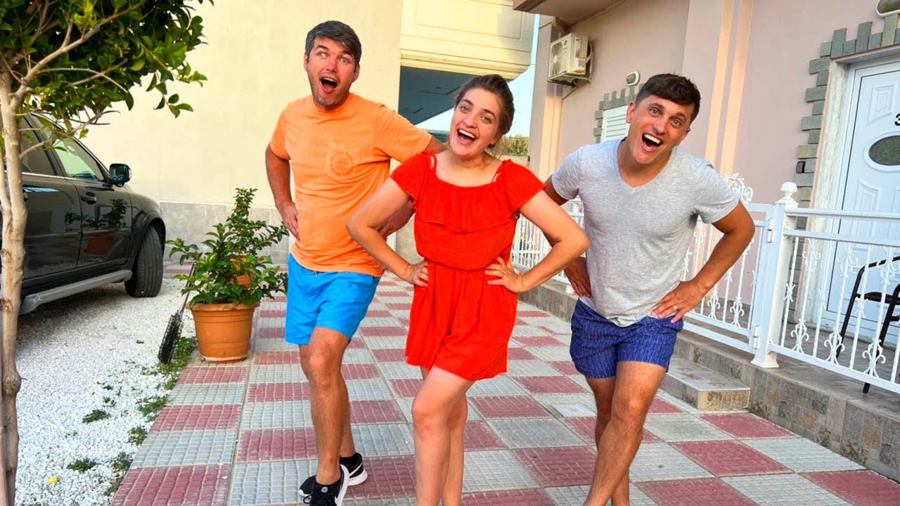 BĂIEȚII imita FETELE😂 / PRANK-uri partea a2-a