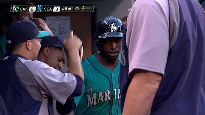 OAK@SEA: Cano plates go-ahead run with double to left