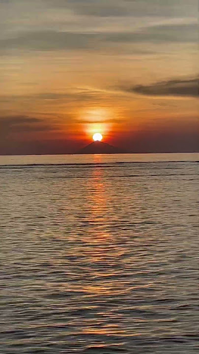 Download lagu Parkirnya mahal-mahal di pantai daerah anyer 😩