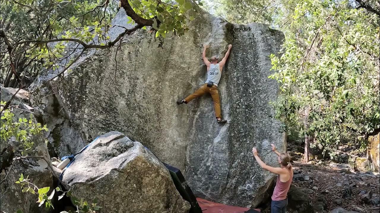 Yosemite Bouldering Lost Creek East, Storybook Boulder, Once Upon A Time (V3) YouTube