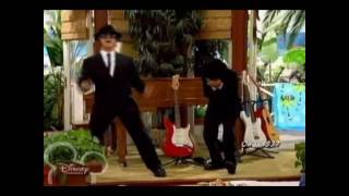 Jackson & Rico cantando! Hannah Montana 'Podria Ser El Indicado'