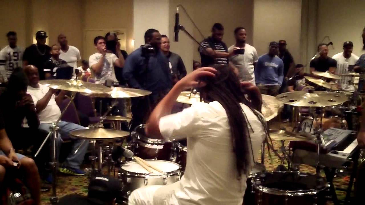 Isaiah johnson is killing at the shed in ny zoomQ2hd