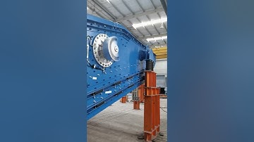 Horizontal flip flop screen